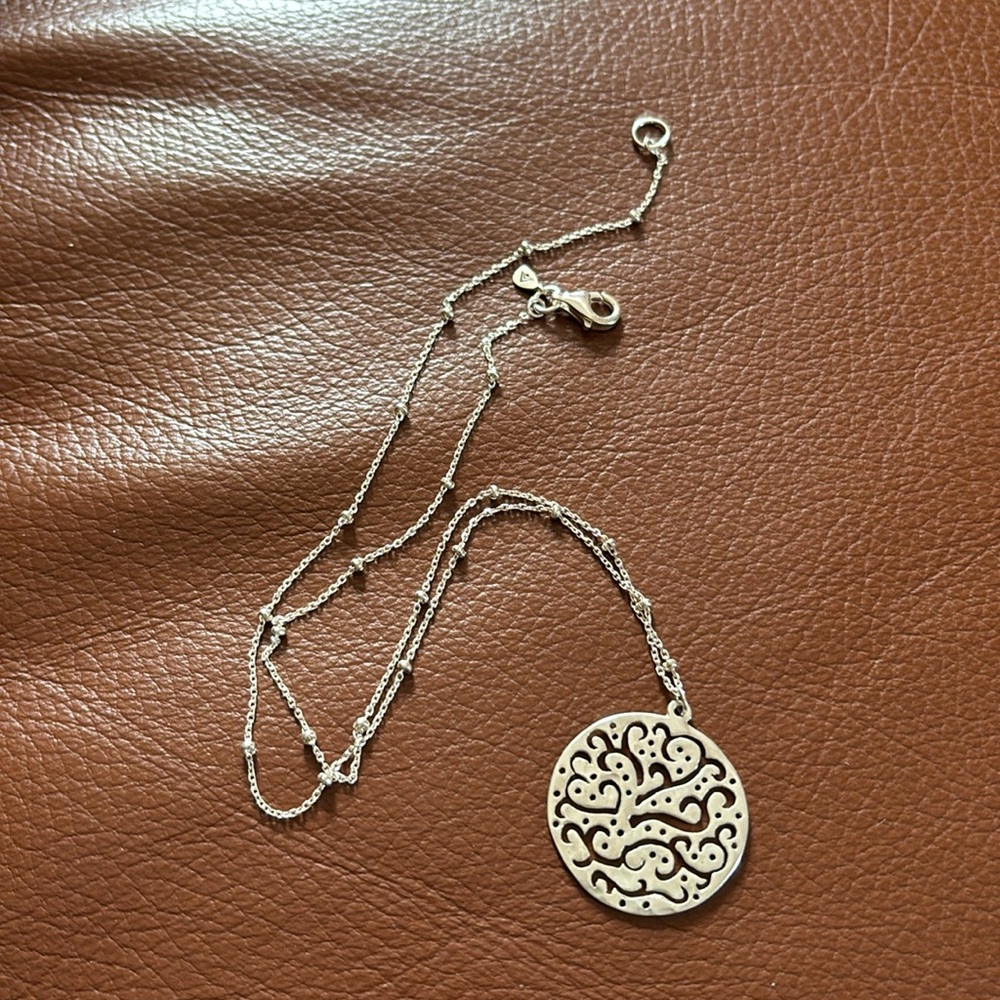 Silpada .925 sterling silver medallion Cut Above necklace w/ baubled chain